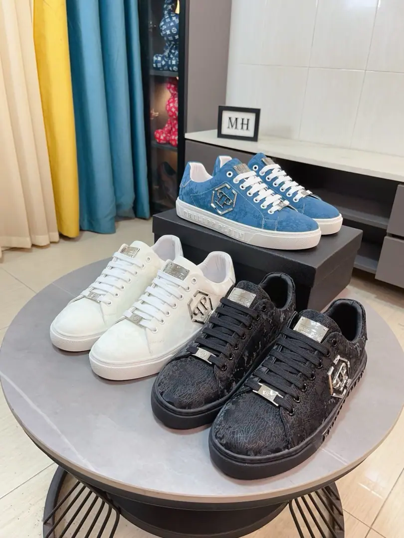 Get out of the factory.🌸🌸【PHILIPP PLEIN-】🅰GermanyPPThe new Phillips Network is on the market. 🅰🅰Perfectly shaped to build a top quality.🅰Rubber-resistant ground. 🌻The shoe-faced cow-coloured hardware., In the cow's skin., Shoes full. Stereo. Original MonoQuality🌻It's a big one. You're a good man., Fashion, New！！Absolute focus. Size: 38-44（45Do it.