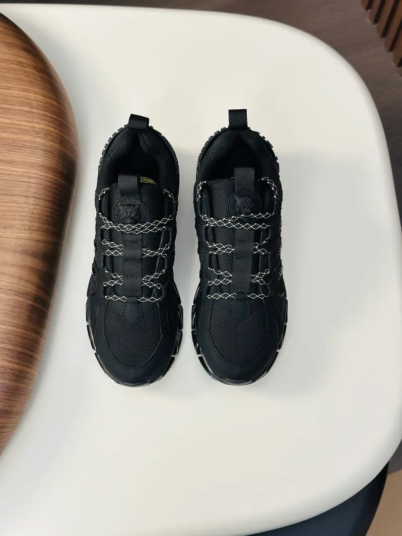 PHILIPP PLEIN-Philip.•Plain., German Tide Man Low Gang sneakers., The skin of the cow with airnets., - Brewer.. It's so nice.. It's so light., My feet are comfortable.！ Size: 39-44（38.45Do it.）