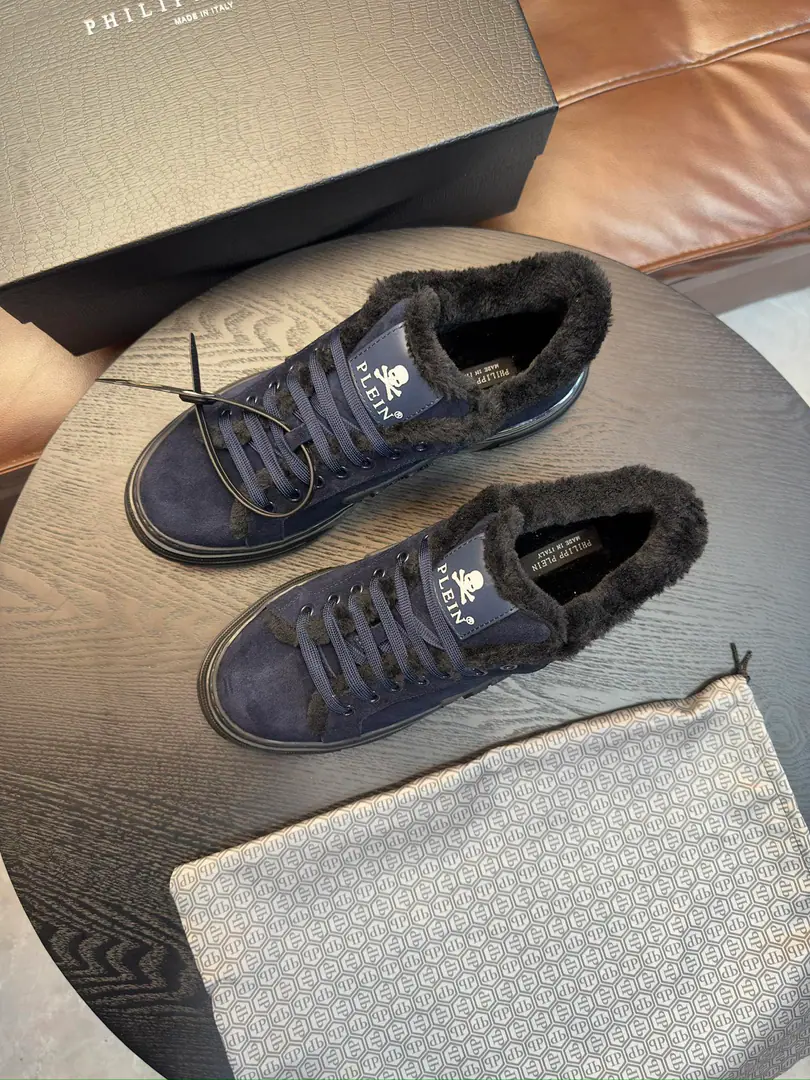 PP[PHILIPP PLEIN]Top-class originals., I'm looking for a hexagonal decoration of these napa real skins., The uniqueness of the shock-reducing sneakers.. Napa is a real piece of fabric., It's warm and comfortable., The logo with the patent is more powerful around the middle of the shoe., MetalPPAnd hexagonal patterns, It's got high technology., It's compatible with human engineering., Exceeding Quantum, The air is a relief., Solid durability modeling outside. Codes38-45