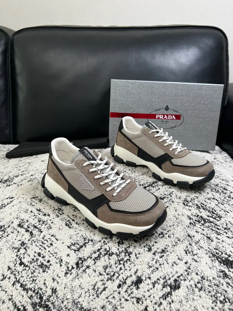 PRADA High Quality Top-level craft Prada. Synchronize cabinets Original plant configuration, Italian imports of original cow-coloured flour, I'll be comfortable importing watered cattle., Shoes under the sole.: The original factory is super comfortable with the original base., The original factory and the single. Codes 39-44（Sold 38 45 ）