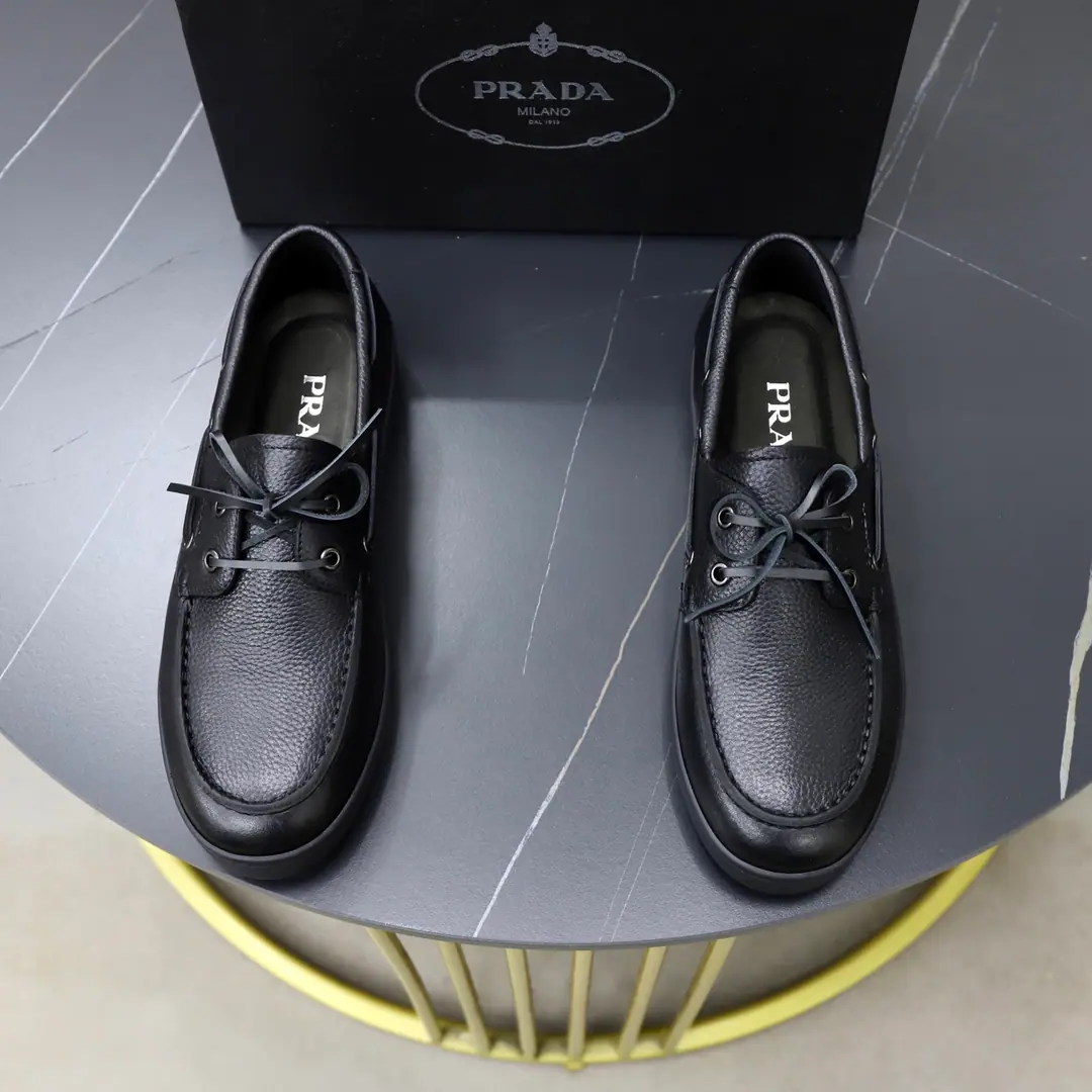 Get out of the factory. Prada.Prada The new fund's being sold simultaneously., Shoe-faced cow., In the skin of the watered cow., Original rubber floor, Perfect detail is impeccable., Standard Code39-44（45Make a reservation.）