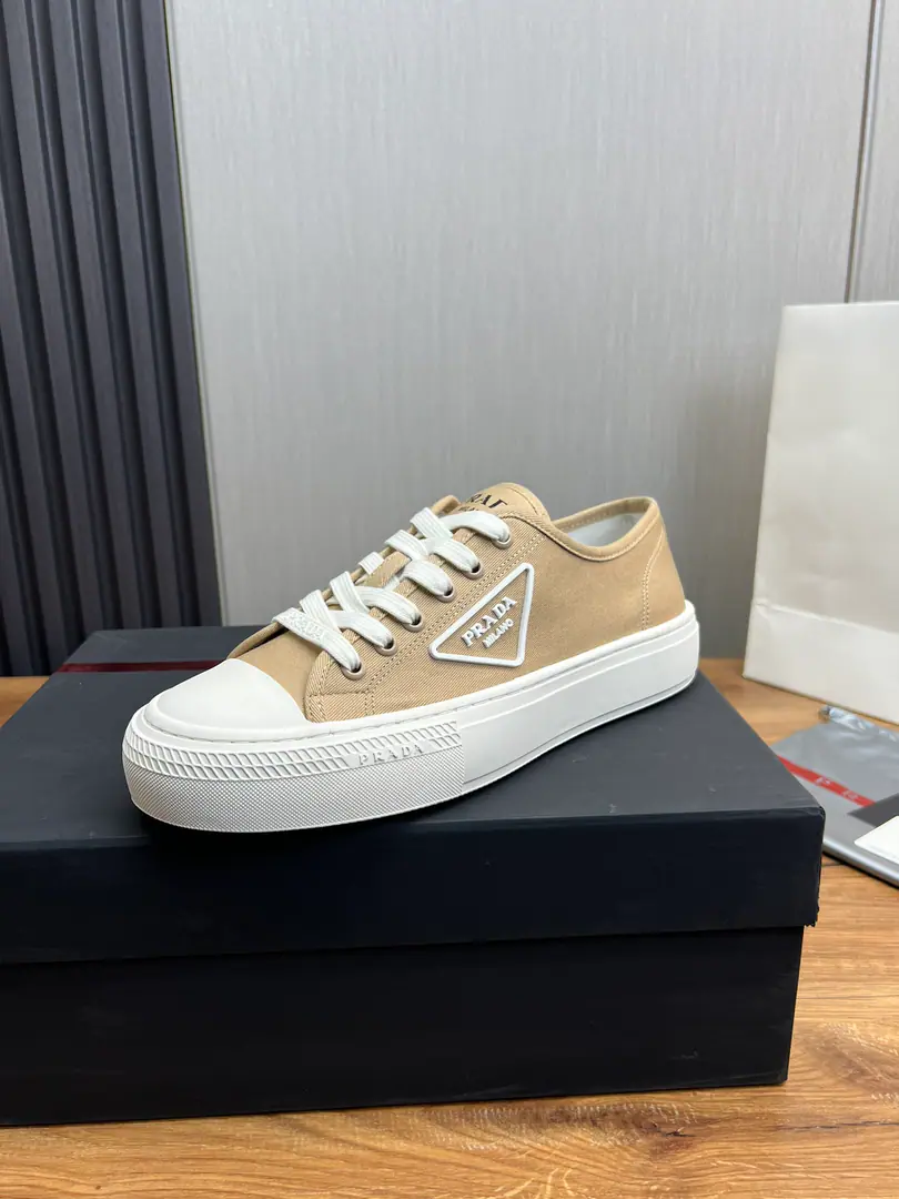 Plant 【PRADAPrada.】The man's shoe cabinet is a big-ass canvas., Synchronise Action, 1High quality delivery✔️Original canvas+In the cow's skin., 1🆚1Repeat, Original factory base, 38-45（45I'll make sure I don't change it.）