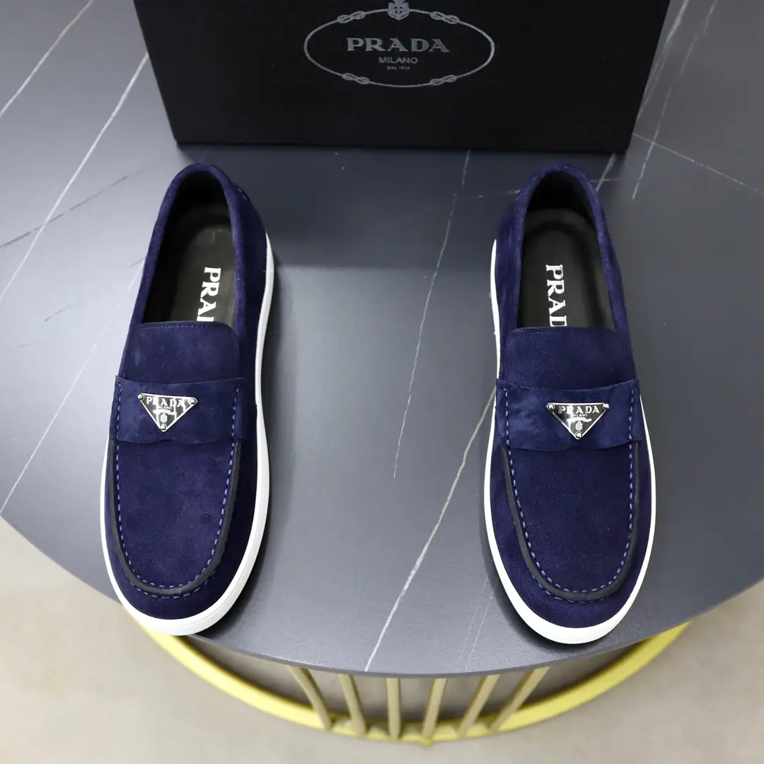 Get out of the factory. Prada.Prada The new fund's being sold simultaneously., Shoe-faced cow., In the skin of the watered cow., Original rubber floor, Perfect detail is impeccable., Standard Code39-44（45Make a reservation.）
