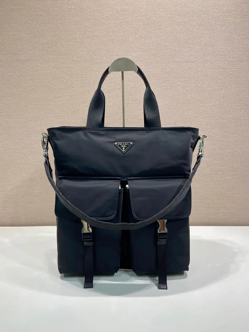 Batch, Original single🎉New Pinto Bag🎉2VG 🎉🎉 ExploreThe handbag is perfect for the fineness and functionality., It's a movement and a modern style.. This model also has a big Tot package version., Use regenerative nylon material., Show multiple pockets.. The leather edge is a good match with metal accessories., Two-packable lifter and shoulder belt., It's a very varied outfit.. Large Space, Another time-consuming time-out.🎉🎉 Long34xHigh37xBottom14cm🎉