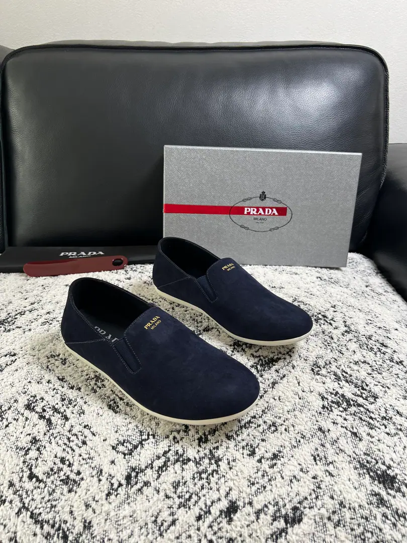 PRADA High Quality Top-level craft Prada. Synchronize cabinets Original plant configuration, Italian imports of original cow-coloured flour, I'll be comfortable importing watered cattle., Shoes under the sole.: The original factory is super comfortable with the original base., The original factory and the single. Codes 39-44（Sold 38 45 ）