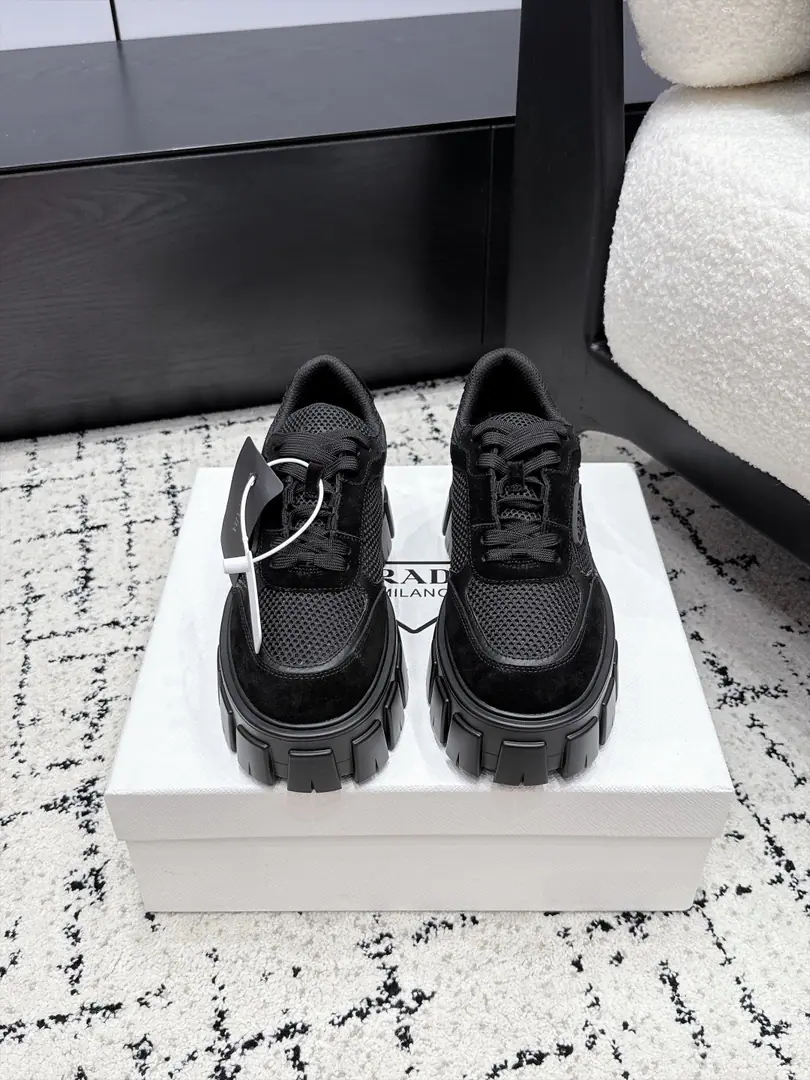 PradaPrada. 26/Latest Thick Leisure sports shoes Biscuit shoes. Classic Upgrade ♪ Long-lasting contours ♪, Retro., Very recognizable., The thin legs are long., Comfort is rising., Absolute Power.. Light style, Add triangulation marks.5.5CMThick, It's all right., It's a mix of leisure styles. ✔️Fabulous.: High-wild-lighted anti-velvet netting ✔️Uchi.: Lamb skin. ✔️Otsumi!: IPBubbles ✔️Bottom: 5.5CM ✔️Size: 36-41（40 41Do it.）