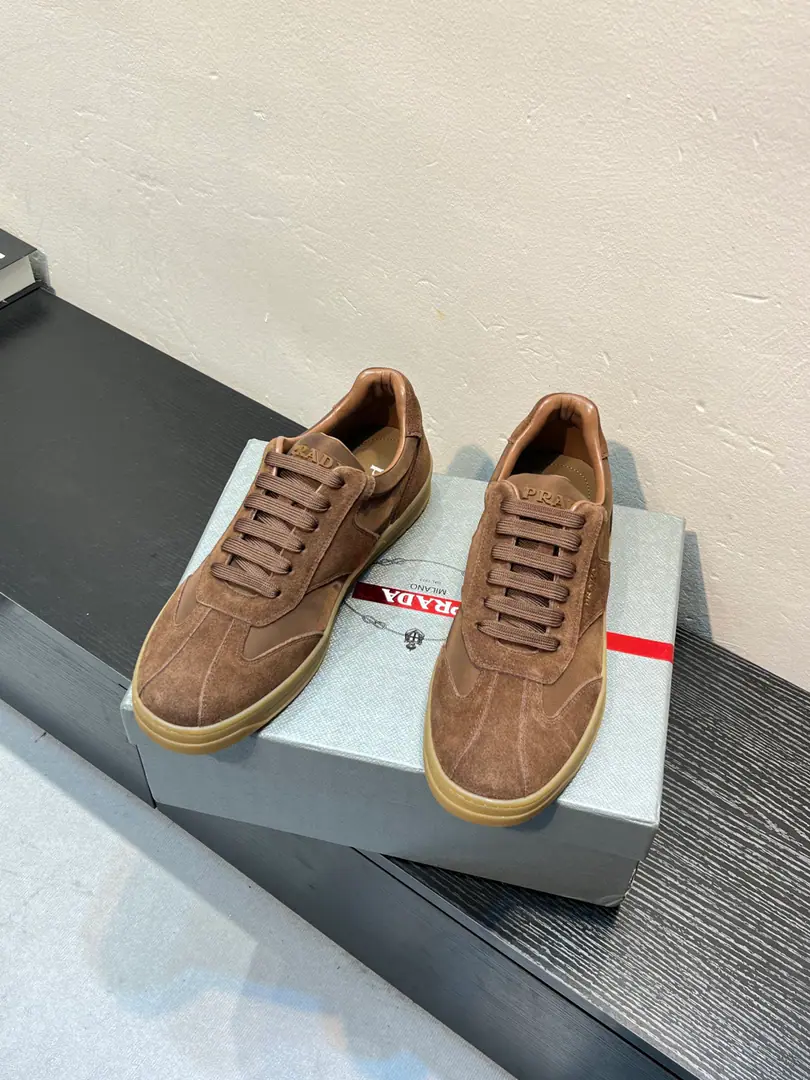【PRADAPrada.】——The guy's shoe cabinet is a mess., Synchronise Action, 1High quality delivery✔️ Original cow skin, Skins and feet., 1🆚1Repeat, Original factory base, 38-45（45I'll make sure I don't change it.）