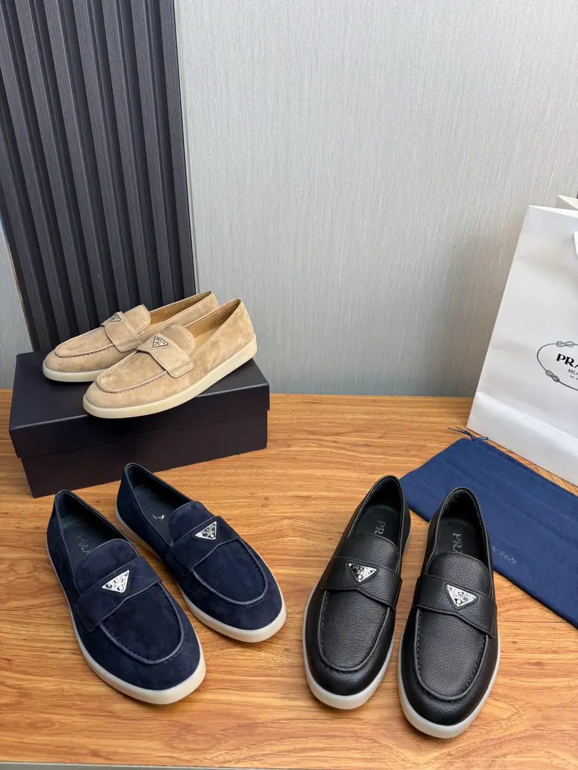 Plant 【PRAD*Prada.】The cabinet is full of shoes., Official Network1:1Production, Imported cow noodles Cows are counter-feat. In the cow's skin. The original plant is used for the original base., 38-45（38.45Make a no-refund order.）
