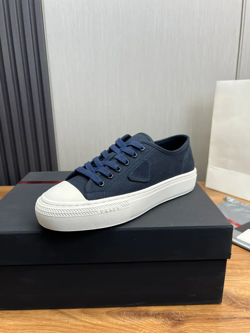 Plant 【PRADAPrada.】The man's shoe cabinet is a big-ass canvas., Synchronise Action, 1High quality delivery✔️Original canvas+In the cow's skin., 1🆚1Repeat, Original factory base, 38-45（45I'll make sure I don't change it.）