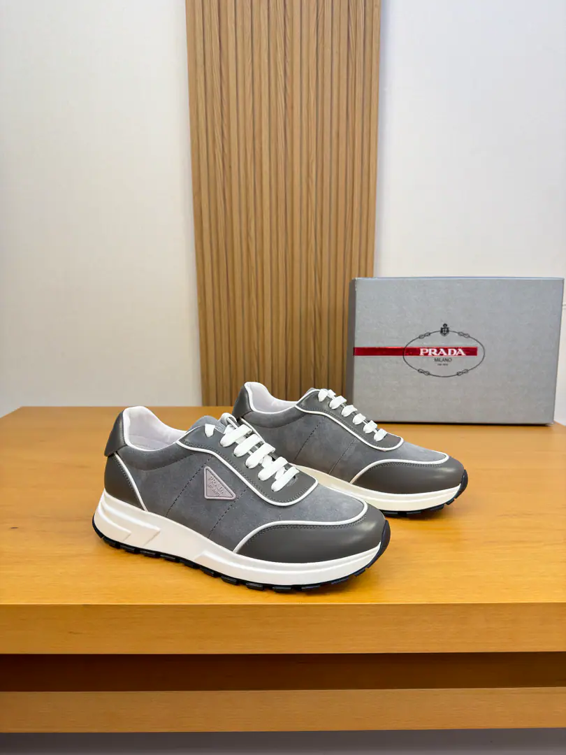 【PRADA】Prada. High-end quality Original List·Leisure sports shoes Shoe.: Original🔝Napa Skin., Anti-feathers., Shoes..Car sewn brand plasticLOGOMarking, Shoe tongue..Back up..Air pressure brandlogo Uchi.: Water-tied cow skin. Otsumi!: It's so light.TPUBubbles·Rubber. Double-coloured base Super-high-quality control.·- I'm doing a little work., Highlight(High-end·- How expensive.·Slot) Size: 39-44（38, 45, 46, - It's a deal.)·PRD0136