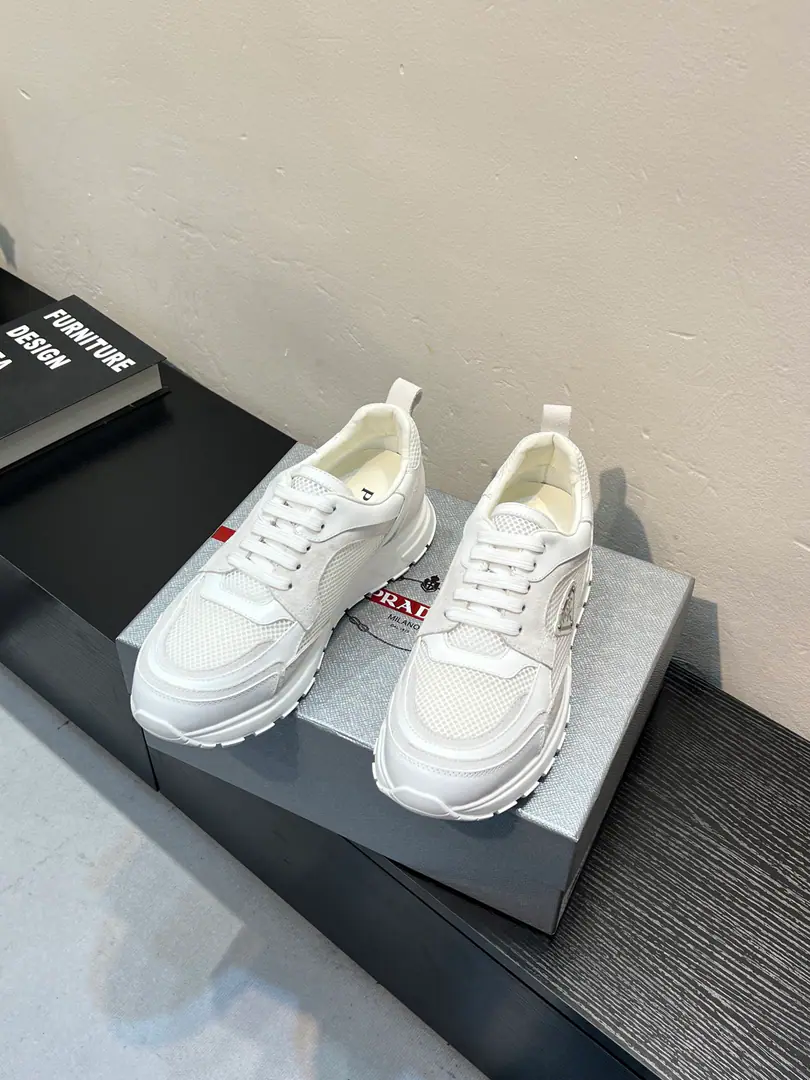 【PRADAPrada.】——The guy's shoe cabinet is a mess., Synchronise Action, 1High quality delivery✔️ Original cow skin swipe➕Skins and feet., 1🆚1Repeat, Original factory base, 38-45（45I'll make sure I don't change it.）