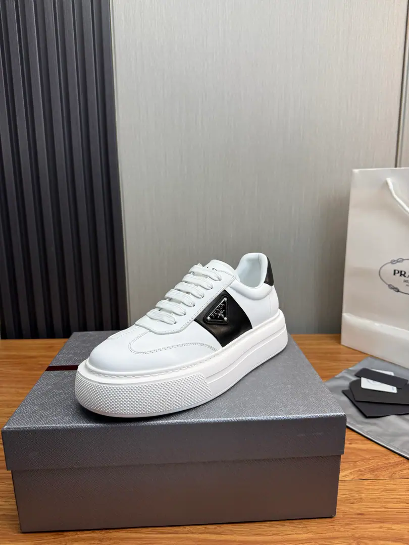Plant 【PRAD*Prada.】The cabinet is full of shoes., Official Network1:1Production, Imported cow-coloured fabrics, In the cow's skin. The original plant is used for the original base., 38-45（45Make a no-refund order.）