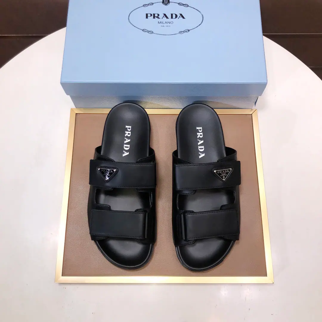 Get out of the factory. 【Prada.PRADA】Couple money. New special slippers., Counter Quality, It's complicated to actually work.🔰The shoe face is good for imported flour.➕🐑In the sheep's skin. It's a pretty test of craftsmanship.➕OriginalpuOtsumi!. Size:Women35-40 Men38-45.