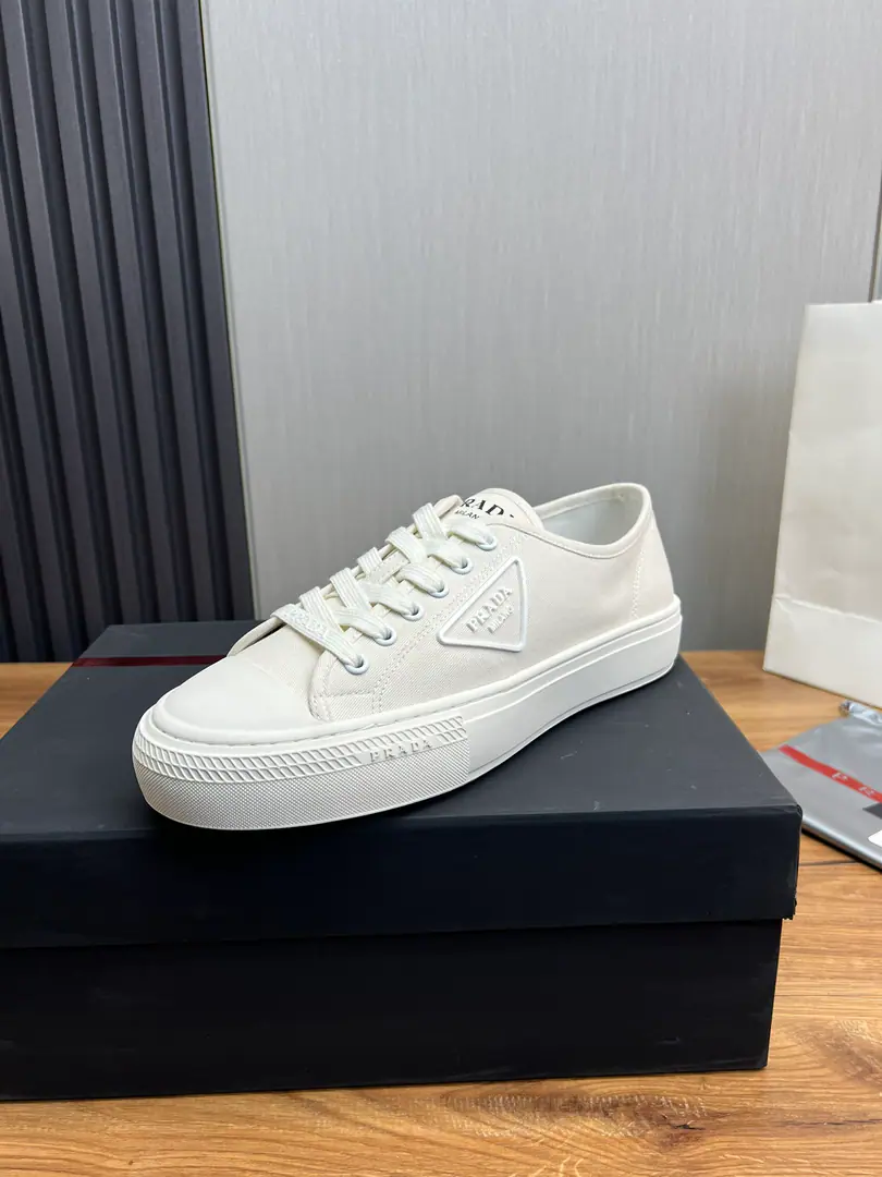 Plant 【PRADAPrada.】The man's shoe cabinet is a big-ass canvas., Synchronise Action, 1High quality delivery✔️Original canvas+In the cow's skin., 1🆚1Repeat, Original factory base, 38-45（45I'll make sure I don't change it.）