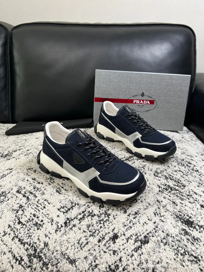 PRADA High Quality Top-level craft Prada. Synchronize cabinets Original plant configuration, Italian imports of original cow-coloured flour, I'll be comfortable importing watered cattle., Shoes under the sole.: The original factory is super comfortable with the original base., The original factory and the single. Codes 39-44（Sold 38 45 ）