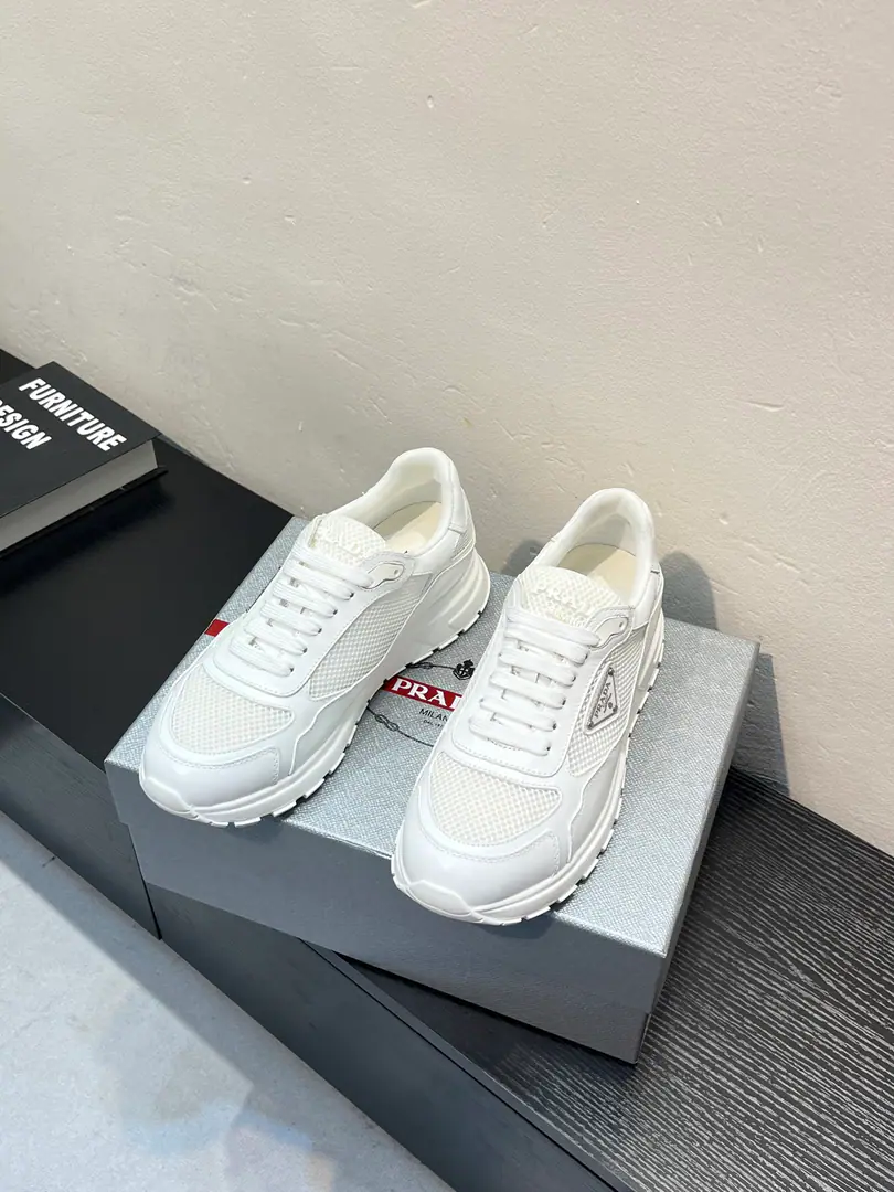【PRADAPrada.】——The guy's shoe cabinet is a mess., Synchronise Action, 1High quality delivery✔️ Original cow skin swipe➕Skins and feet., 1🆚1Repeat, Original factory base, 38-45（45I'll make sure I don't change it.）