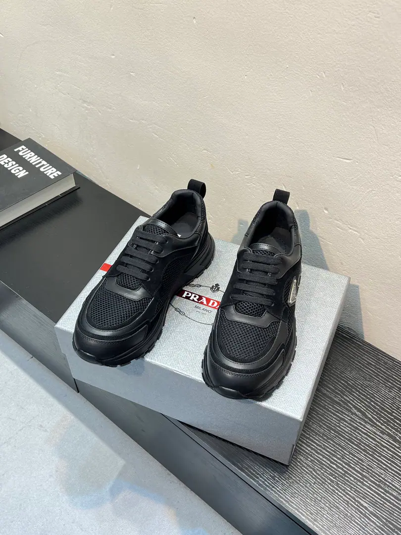 【PRADAPrada.】——The guy's shoe cabinet is a mess., Synchronise Action, 1High quality delivery✔️ Original cow skin swipe➕Skins and feet., 1🆚1Repeat, Original factory base, 38-45（45I'll make sure I don't change it.）