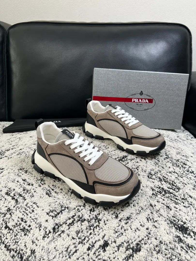 PRADA High Quality Top-level craft Prada. Synchronize cabinets Original plant configuration, Italian imports of original cow-coloured flour, I'll be comfortable importing watered cattle., Shoes under the sole.: The original factory is super comfortable with the original base., The original factory and the single. Codes 39-44（Sold 38 45 ）