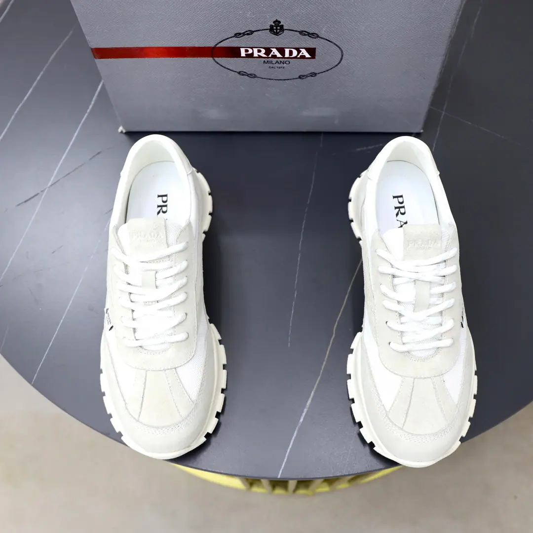 Get out of the factory. 🙅‍♂️🙅‍♂️🙅‍♂️ Brand: Prada.PRADA Standard Code: 38–44（45Make a reservation.） Level: Same as the other two. Materials: Original cow skin. In the comfort of the cow's skin. ♪ Lightly and oversized ♪ Type: Men's fashion shoes. Run! Sports shoes The noble luxury of the great elements. Top luxury. Colours: Physical Image Colour