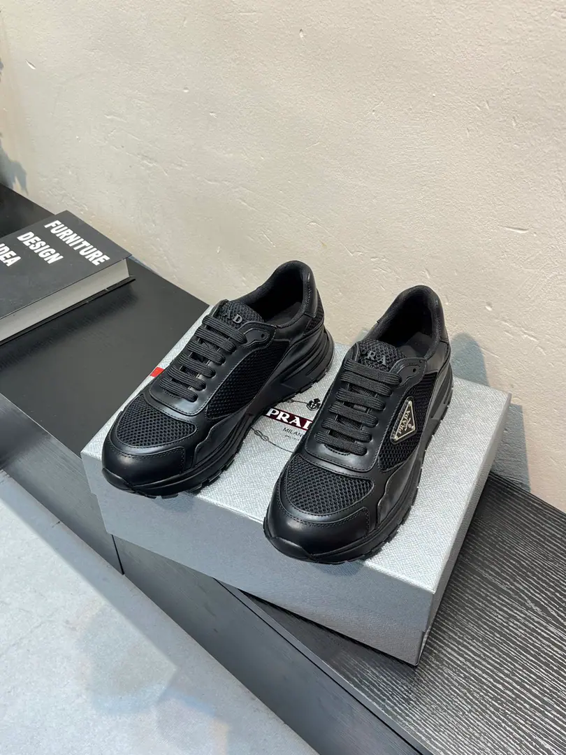 【PRADAPrada.】——The guy's shoe cabinet is a mess., Synchronise Action, 1High quality delivery✔️ Original cow skin swipe➕Skins and feet., 1🆚1Repeat, Original factory base, 38-45（45I'll make sure I don't change it.）