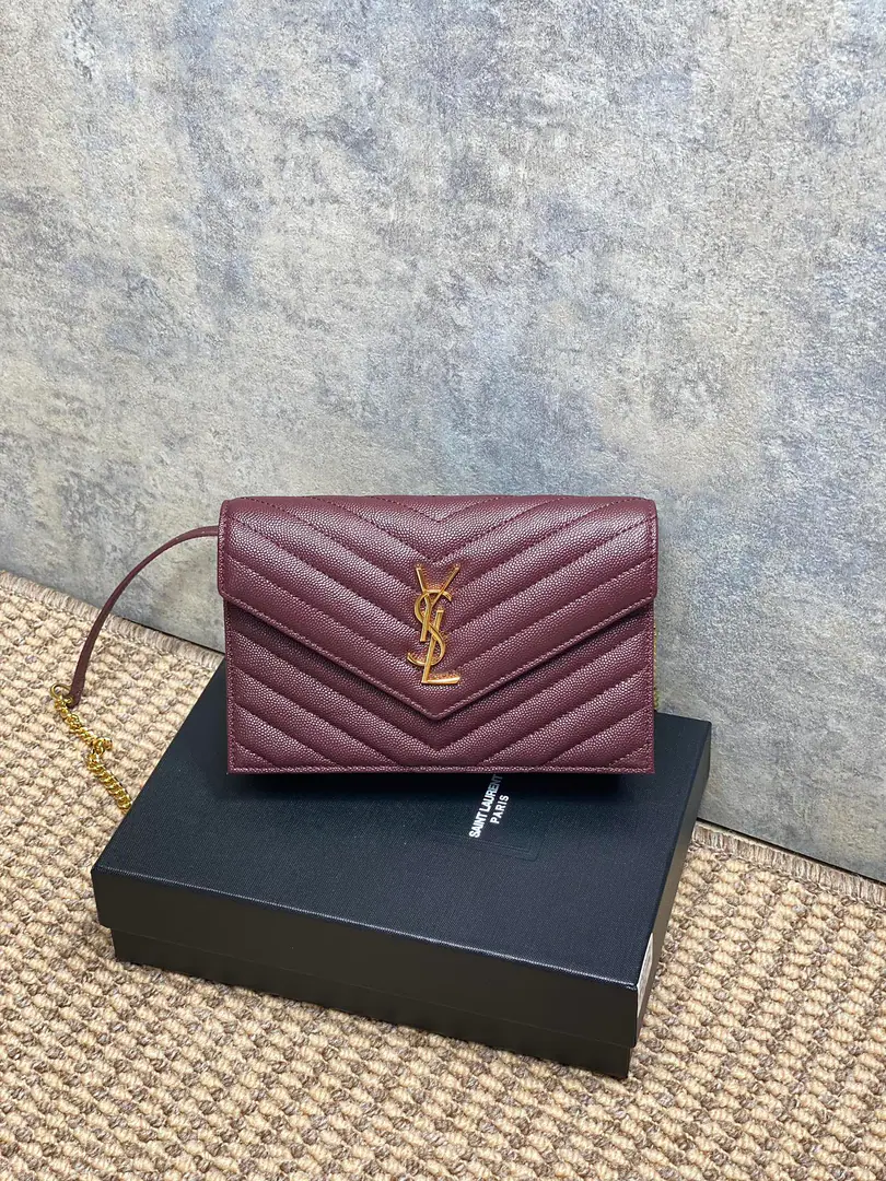 P YSLSaint Roland. A caviar striped bag. With a stripable shoulder belt. But as a handbag 6A knob. 1A zipper coin bag. 1A paper-coin layer. - It's a practical payment. Dimensions19×12.5×4 Encoding441974