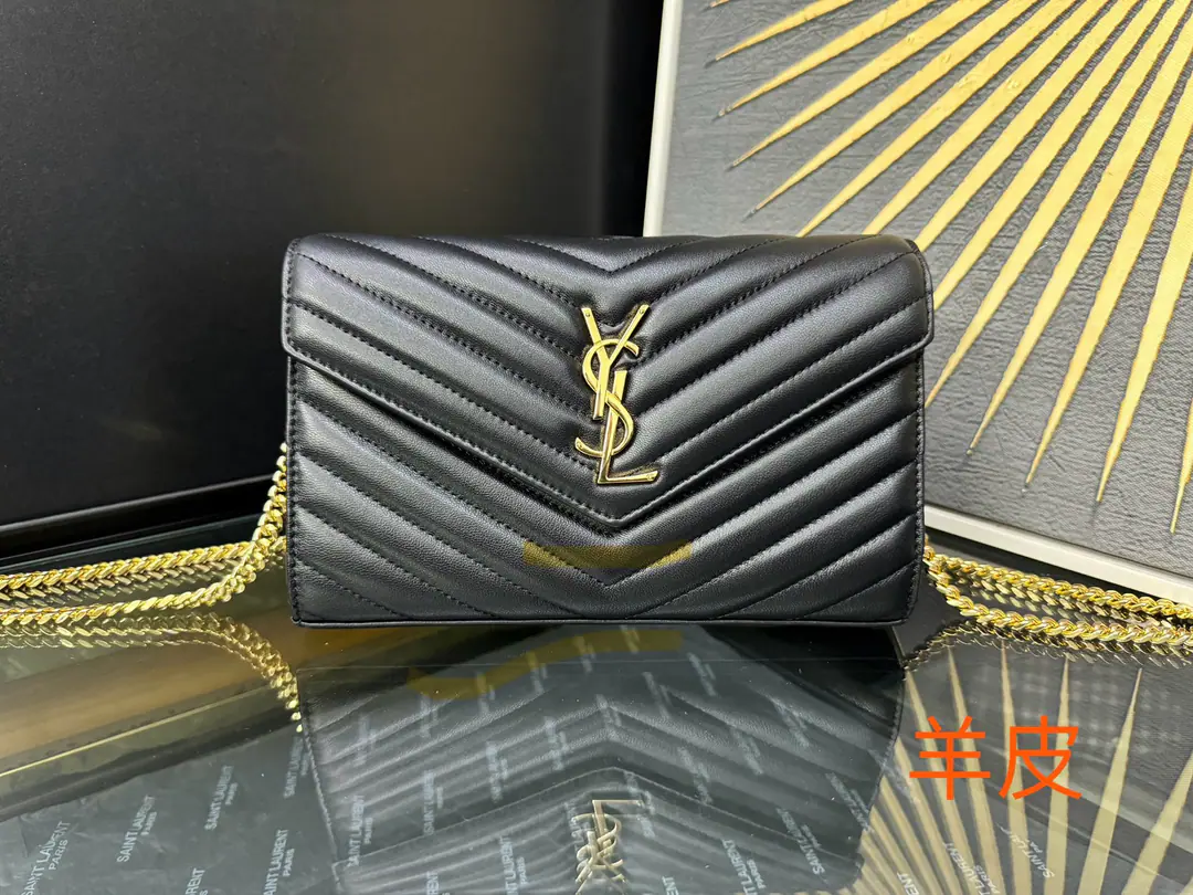 Black gold tortage._ MONOGRAM_Envelope.A super-functional little bag., The classic style., Upgrade the most advanced version, %Italian lamb skins are crafted and crafted.. Custom MetalsYHome.logoShow your personality.. Retrieval design to ensure security of use. The bag is big., Two banknotes., Two central partitions., A zipper bag and a couple of knobs., Everything.！ Model: 377828 Dimensions: 22.5x14x4cm