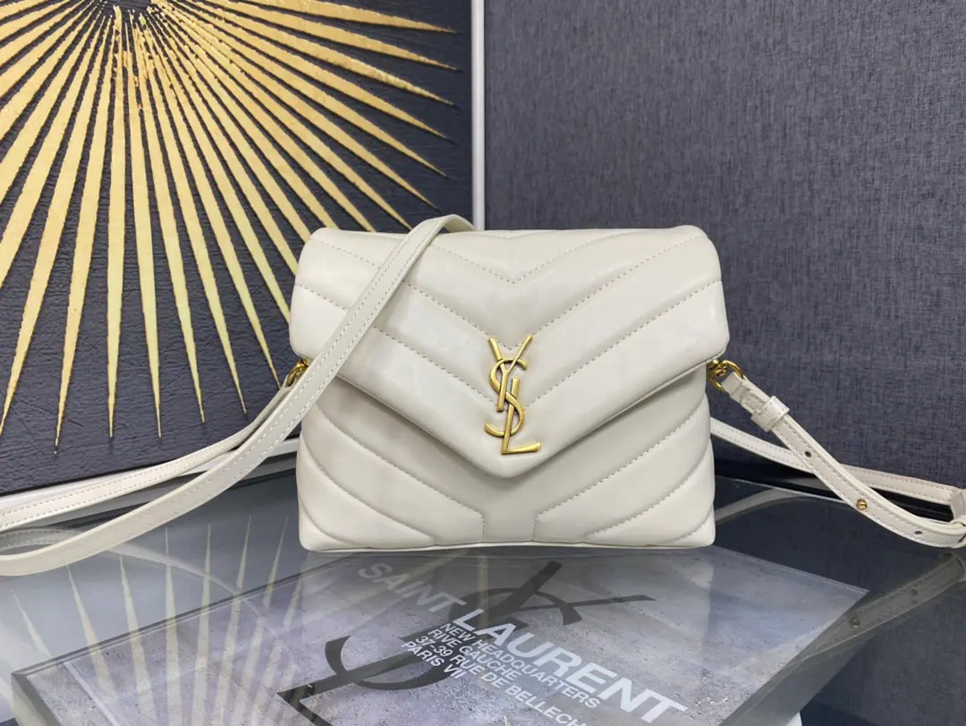 【🔝Top First List】yslThe cabinet's up to date with the slashing bags., Softly and stylishly flip the bag., Shoulder band adjustable, More straps to separate parts of the wristband., Disassemble into a withdrawal.（Handbag.）, Import of Italian original cattle skin, There's a zipper bag in the bag., 3A knob.！Multifunctional and special.！Model: 467072Dimensions: 20X14X7cm