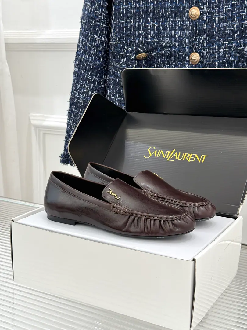 🏧𝐒𝐚𝐢𝐧𝐭 𝐋𝐚𝐮𝐫𝐞𝐧｜𝐘𝐒𝐋 St. Roland's new product.logoLeFlell Shoes. Top Facework customized leather with original The insides are all sheep's skin. Italian imports are so thick. size: 35-39（40/41/42Custom）