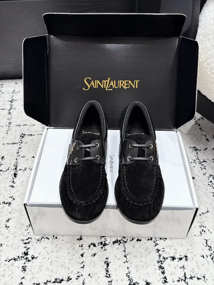 Men Saint LaurentSaint Roland. 26/ New morning and autumn, I'm going to be a big fan of the Bean-Fook shoes. Saint Roland.YSLLeFou Doudous Shoes, Continue brand French style. The details of the wrinkles are fine.. - Oh, Pete., The ploughed cattle skin is optional., The soles of the flat and comfortable shoes., It's a combination of face and reality., Suitable suit., Tsk., Half skirt., Unlock the locks and put them on.. ✔️Fabulous.: Shea skin grinding sands./Counter-featur. ✔️Uchi.: Lamb skin. ✔️Otsumi!: Original Open Template Custom Bottom ✔️Size: 34-47（Women34 41 42 43 Men38 45 46 47Do it.）
