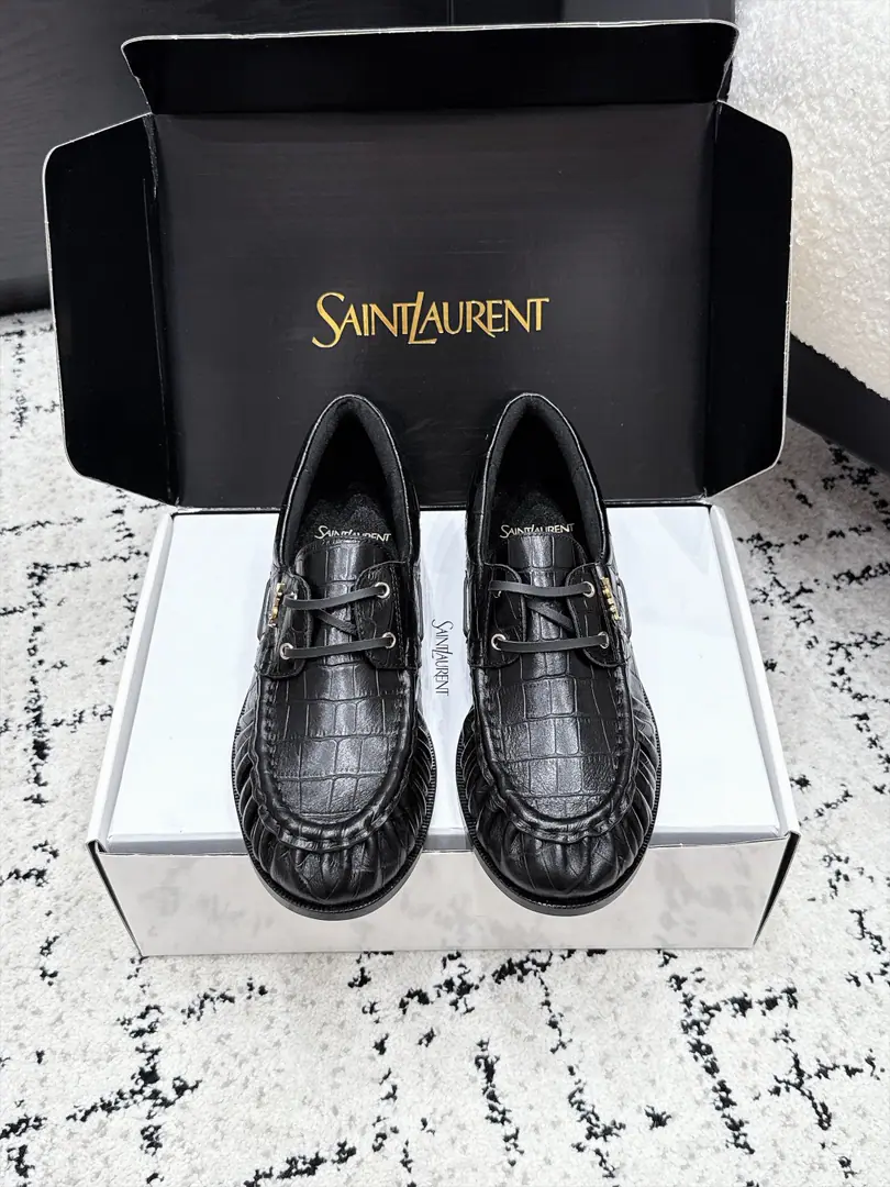 Men Saint LaurentSaint Roland. 26/ New morning and autumn, I'm going to be a big fan of the Bean-Fook shoes. Saint Roland.YSLLeFou Doudous Shoes, Continue brand French style. The details of the wrinkles are fine.. - Oh, Pete., The ploughed cattle skin is optional., The soles of the flat and comfortable shoes., It's a combination of face and reality., Suitable suit., Tsk., Half skirt., Unlock the locks and put them on.. ✔️Fabulous.: Shea skin grinding sands./Counter-featur. ✔️Uchi.: Lamb skin. ✔️Otsumi!: Original Open Template Custom Bottom ✔️Size: 34-47（Women34 41 42 43 Men38 45 46 47Do it.）