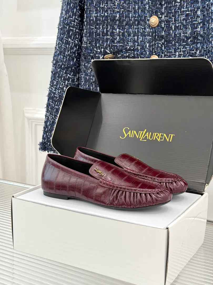 🏧𝐒𝐚𝐢𝐧𝐭 𝐋𝐚𝐮𝐫𝐞𝐧｜𝐘𝐒𝐋 St. Roland's new product.logoLeFlell Shoes. Top Facework customized leather with original The insides are all sheep's skin. Italian imports are so thick. size: 35-39（40/41/42Custom）