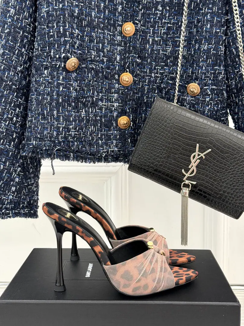 🏧𝐒𝐚𝐢𝐧𝐭 𝐋𝐚𝐮𝐫𝐞𝐧｜𝐘𝐒𝐋 St. Roland's sexy heels. No matter what the shop is., Attendance Or do you want to take pictures? It'll be easy to squeeze with you at all times. Be yours.「Ace on the deck.」✨ Facework customized leather with original The insides are all sheep's skin. Italian imports of cattle and skin size: 35-41 [34.40.41Custom]