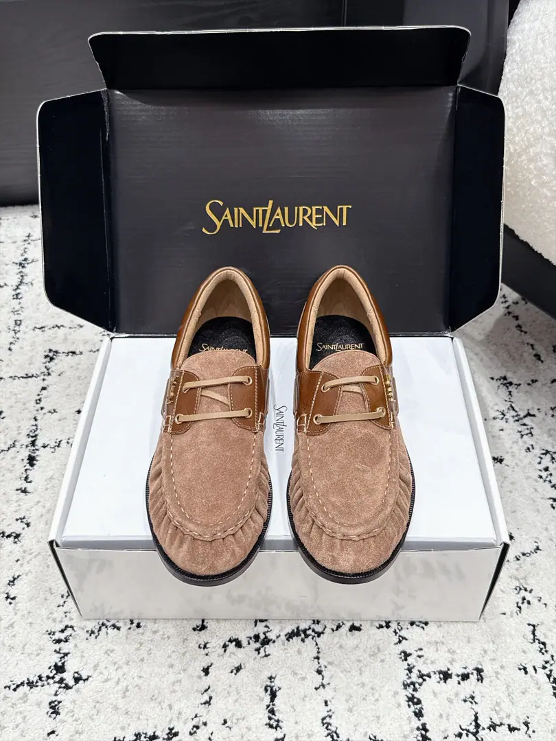 Men Saint LaurentSaint Roland. 26/ New morning and autumn, I'm going to be a big fan of the Bean-Fook shoes. Saint Roland.YSLLeFou Doudous Shoes, Continue brand French style. The details of the wrinkles are fine.. - Oh, Pete., The ploughed cattle skin is optional., The soles of the flat and comfortable shoes., It's a combination of face and reality., Suitable suit., Tsk., Half skirt., Unlock the locks and put them on.. ✔️Fabulous.: Shea skin grinding sands./Counter-featur. ✔️Uchi.: Lamb skin. ✔️Otsumi!: Original Open Template Custom Bottom ✔️Size: 34-47（Women34 41 42 43 Men38 45 46 47Do it.）
