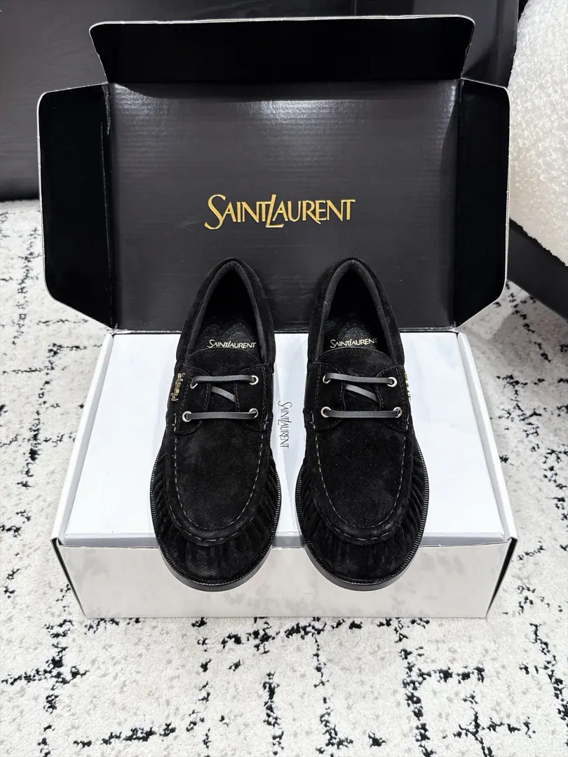 Men Saint LaurentSaint Roland. 26/ New morning and autumn, I'm going to be a big fan of the Bean-Fook shoes. Saint Roland.YSLLeFou Doudous Shoes, Continue brand French style. The details of the wrinkles are fine.. - Oh, Pete., The ploughed cattle skin is optional., The soles of the flat and comfortable shoes., It's a combination of face and reality., Suitable suit., Tsk., Half skirt., Unlock the locks and put them on.. ✔️Fabulous.: Shea skin grinding sands./Counter-featur. ✔️Uchi.: Lamb skin. ✔️Otsumi!: Original Open Template Custom Bottom ✔️Size: 34-47（Women34 41 42 43 Men38 45 46 47Do it.）