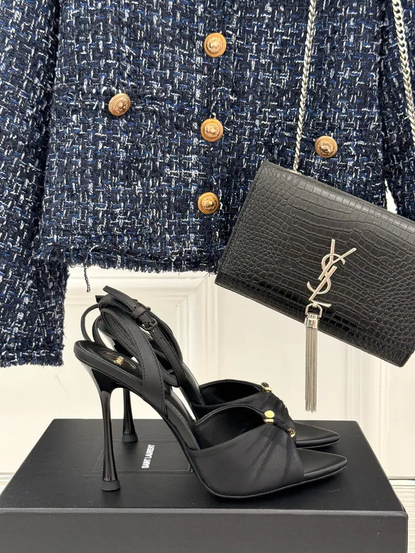 🏧𝐒𝐚𝐢𝐧𝐭 𝐋𝐚𝐮𝐫𝐞𝐧｜𝐘𝐒𝐋 St. Roland's sexy heels. No matter what the shop is., Attendance Or do you want to take pictures? It'll be easy to squeeze with you at all times. Be yours.「Ace on the deck.」✨ Facework customized leather with original The insides are all sheep's skin. Italian imports of cattle and skin size: 35-41 [34.40.41Custom]