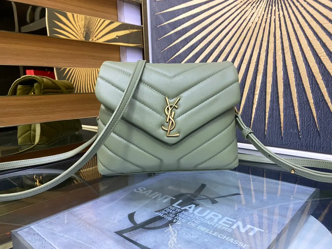 【🔝Top First List】yslThe cabinet's up to date with the slashing bags., Softly and stylishly flip the bag., Shoulder band adjustable, More straps to separate parts of the wristband., Disassemble into a withdrawal.（Handbag.）, Import of Italian original cattle skin, There's a zipper bag in the bag., 3A knob.！Multifunctional and special.！Model: 467072Dimensions: 20X14X7cm