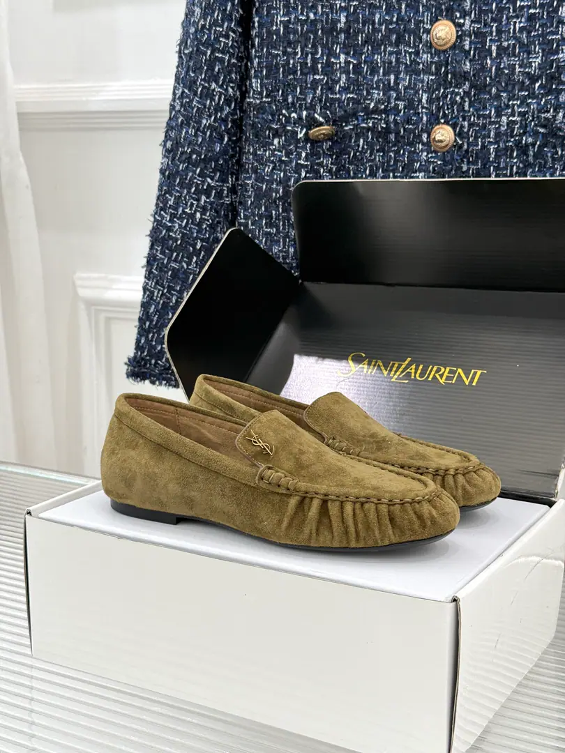 🏧𝐒𝐚𝐢𝐧𝐭 𝐋𝐚𝐮𝐫𝐞𝐧｜𝐘𝐒𝐋 St. Roland's new product.logoLeFlell Shoes. Top Facework customized leather with original The insides are all sheep's skin. Italian imports are so thick. size: 35-39（40/41/42Custom）