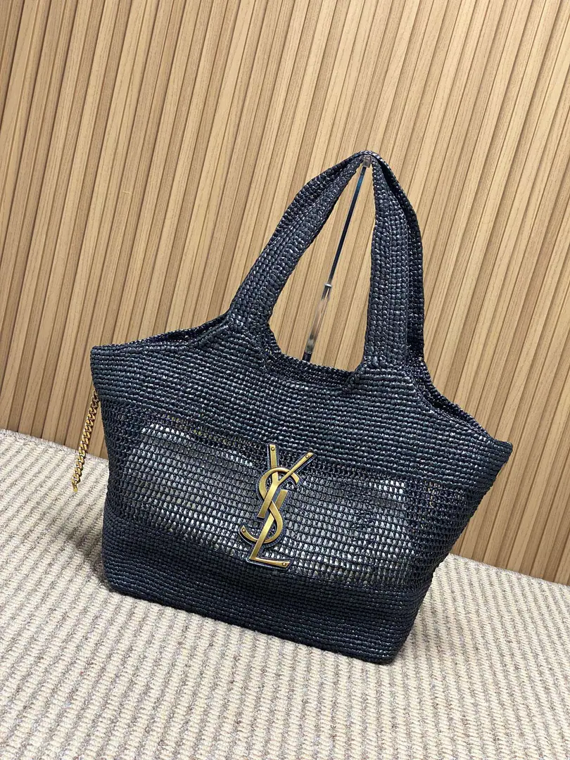 YSL ICARERafiktort bag., Handcuffing, Natural Raphi herbs., Take a breath., Spring and summer are the best.！Covered, empty embroidery.+The edge of the bouquet., Match classic metalYSLMark, It's a very good recognition.✨. With glasses to remove, It's a great deal of pick-up.. Large-capacity design, Telecommuting, Holiday., The beach can easily fit the daily stuff., It's practical and fashionable., It's a bright one in a spring and summer.！👜 Model: 868748 Dimensions:31/46 x 28 x 15/5cm