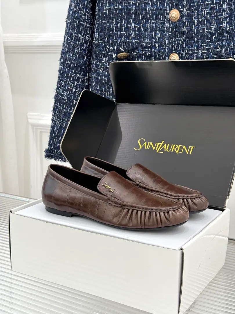 🏧𝐒𝐚𝐢𝐧𝐭 𝐋𝐚𝐮𝐫𝐞𝐧｜𝐘𝐒𝐋 St. Roland's new product.logoLeFlell Shoes. Top Facework customized leather with original The insides are all sheep's skin. Italian imports are so thick. size: 35-39（40/41/42Custom）
