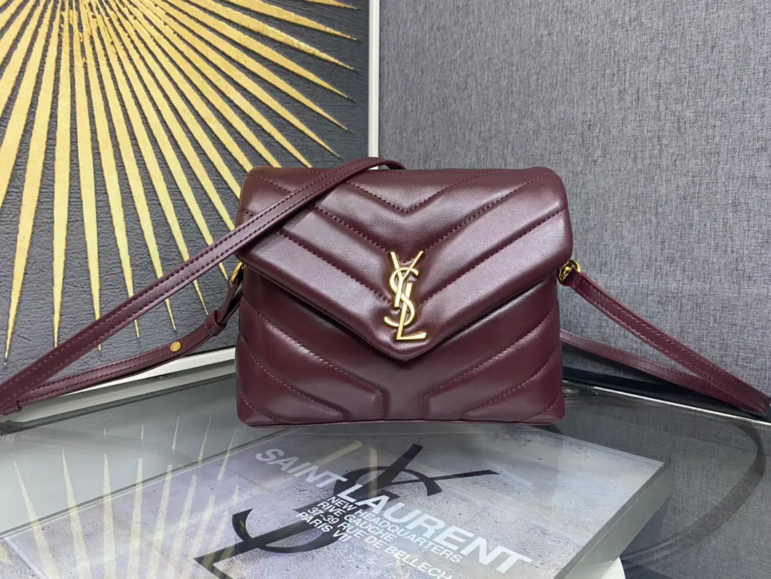【🔝Top First List】yslThe cabinet's up to date with the slashing bags., Softly and stylishly flip the bag., Shoulder band adjustable, More straps to separate parts of the wristband., Disassemble into a withdrawal.（Handbag.）, Import of Italian original cattle skin, There's a zipper bag in the bag., 3A knob.！Multifunctional and special.！Model: 467072Dimensions: 20X14X7cm