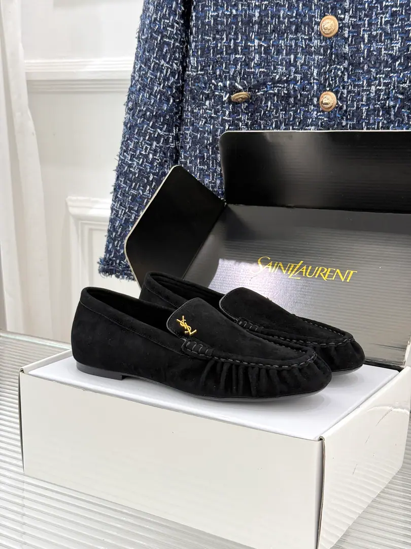 🏧𝐒𝐚𝐢𝐧𝐭 𝐋𝐚𝐮𝐫𝐞𝐧｜𝐘𝐒𝐋 St. Roland's new product.logoLeFlell Shoes. Top Facework customized leather with original The insides are all sheep's skin. Italian imports are so thick. size: 35-39（40/41/42Custom）