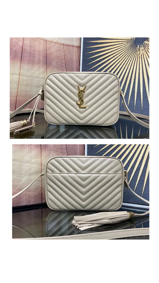 🆕New version（Put it in the back.） LOUImporting a cattle camera bag., I'll buy the original., - It's a hardware.logoIt's special.！Very fine.！A modifiable shoulder belt with a fashion-stylish hanger.！100% calf skin., In the linoleum.！Attach an intabulation bag！Very useful atmosphere.！ Model: 715232 Dimensions: 23x16x6cm