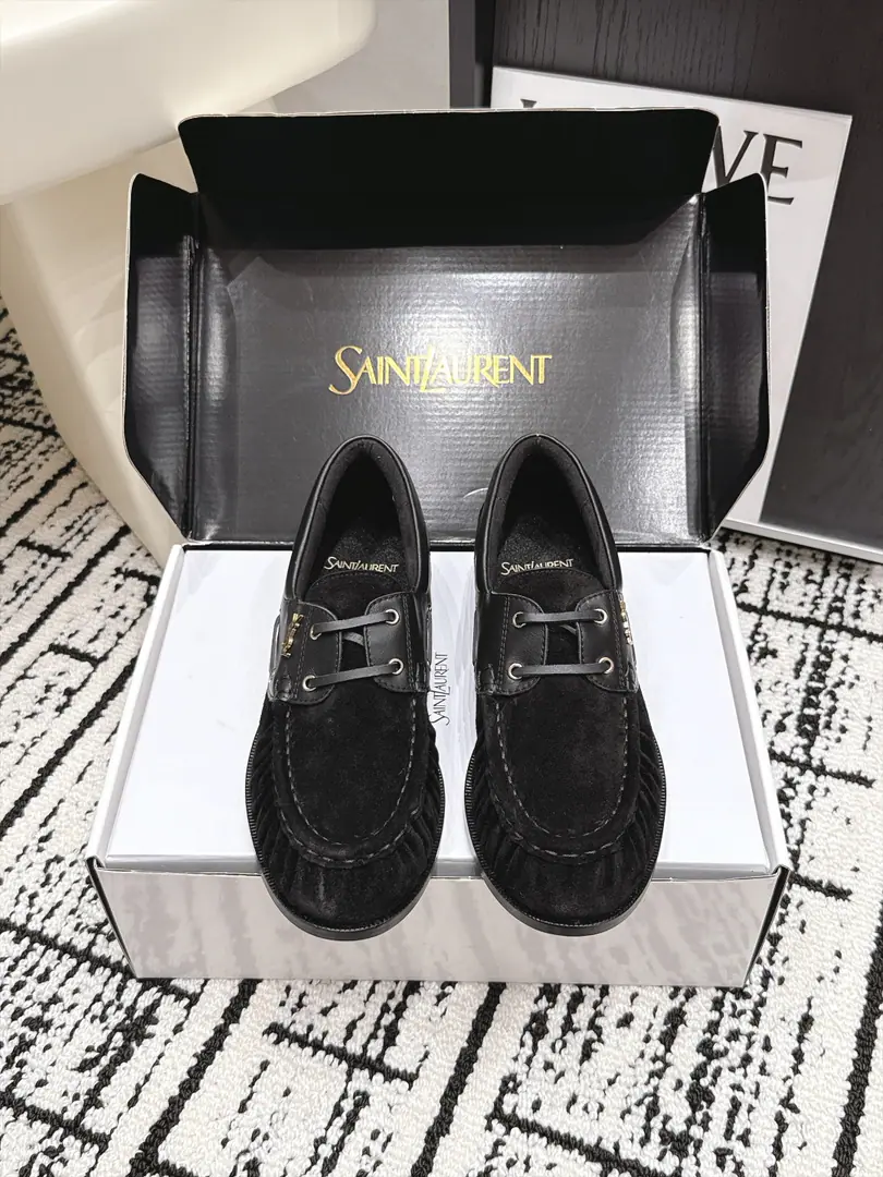 Requisition level Men Saint LaurentSaint Roland. 26/ New morning and autumn, I'm going to be a big fan of the Bean-Fook shoes. Saint Roland.YSLLeFou Doudous Shoes, Continue brand French style. The details of the wrinkles are fine.. - Oh, Pete., The ploughed cattle skin is optional., The soles of the flat and comfortable shoes., It's a combination of face and reality., Suitable suit., Tsk., Half skirt., Unlock the locks and put them on.. Fabulous.: Shea skin grinding sands./Counter-featur. Uchi.: Lamb skin. Otsumi!: Original Open Template Custom Bottom Size: 34-47（Women34 41 42 43 Men38 45 46 47Do it.）