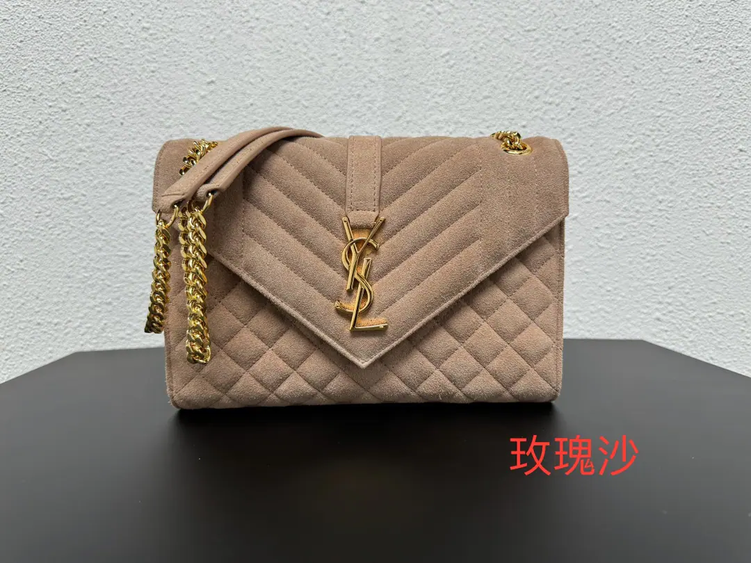 #𝑬𝒏𝒗𝒆𝒍𝒐𝒑𝒆# The classics are eternal., Eternal means it never leaves the tide.. Medium-number envelope in sand series, AdoptionVThe tattooing of the diamond is a classic.YHome.logo, Black is a classic match with gold., It's special to be quiet., The atmosphere is a place of fashion.！No more layers in the package, You're going to use the space you want.. One chain of three., Single Ribbon, Double chain back., Single chains, single backs, perfect., The fairies of the heights., There's always a back way for you.！ Model: 487206Sand Dimensions: 24x17.5x6cm