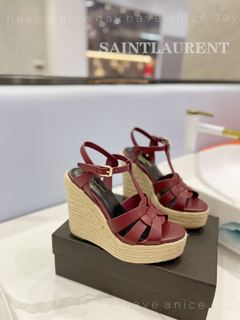 𝙎𝙖𝙞𝙣𝙩 𝙇𝙖𝙪𝙧𝙚𝙣𝙩 Saint Roland. 26High quality manufacture, The latest opposite sex and superb. ️️ Mrs. Super-Micchan-Spring Fashion., Sexy. Elegance The smell is more sexy.. Materials: Leather for the shoe.～The insides are covered with foot-and-skins. Otsumi!: Slurp-resistant rubber floors.. He's tall.: 12.5cm~Water-side.3.5cm Codes: 34～42 Standard Code（34.40.41.42You're gonna have to do it or not.）