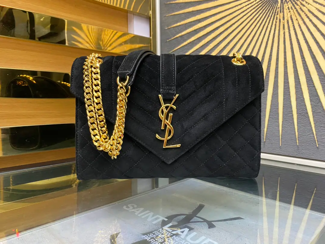 #𝑬𝒏𝒗𝒆𝒍𝒐𝒑𝒆# The classics are eternal., Eternal means it never leaves the tide.. Medium-number envelope in sand series, AdoptionVThe tattooing of the diamond is a classic.YHome.logo, Black is a classic match with gold., It's special to be quiet., The atmosphere is a place of fashion.！No more layers in the package, You're going to use the space you want.. One chain of three., Single Ribbon, Double chain back., Single chains, single backs, perfect., The fairies of the heights., There's always a back way for you.！ Model: 487206Sand Dimensions: 24x17.5x6cm