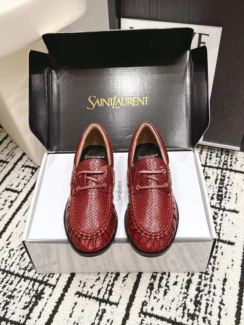 Requisition level Men Saint LaurentSaint Roland. 26/ New morning and autumn, I'm going to be a big fan of the Bean-Fook shoes. Saint Roland.YSLLeFou Doudous Shoes, Continue brand French style. The details of the wrinkles are fine.. - Oh, Pete., The ploughed cattle skin is optional., The soles of the flat and comfortable shoes., It's a combination of face and reality., Suitable suit., Tsk., Half skirt., Unlock the locks and put them on.. Fabulous.: Shea skin grinding sands./Counter-featur. Uchi.: Lamb skin. Otsumi!: Original Open Template Custom Bottom Size: 34-47（Women34 41 42 43 Men38 45 46 47Do it.）