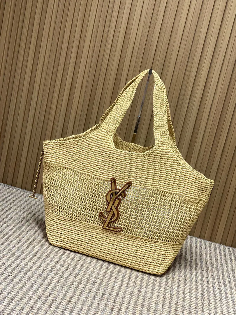 YSL ICARERafiktort bag., Handcuffing, Natural Raphi herbs., Take a breath., Spring and summer are the best.！Covered, empty embroidery.+The edge of the bouquet., Match classic metalYSLMark, It's a very good recognition.✨. With glasses to remove, It's a great deal of pick-up.. Large-capacity design, Telecommuting, Holiday., The beach can easily fit the daily stuff., It's practical and fashionable., It's a bright one in a spring and summer.！👜 Model: 868748 Dimensions:31/46 x 28 x 15/5cm