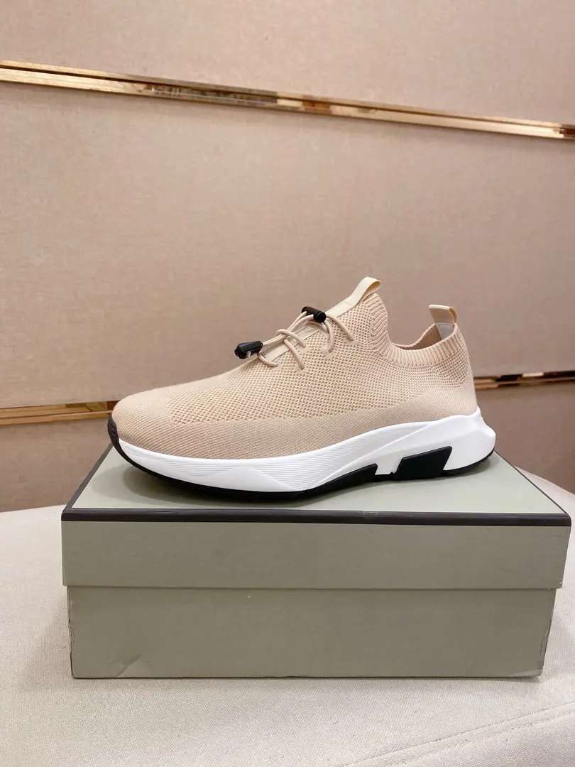 Plant prices: 【Tom FordTom Ford. 】Same as the other two.[- You're so proud of yourself.]The original single-bombed sneakers. Importing fabrics with air fabric.👑1: 1Plain A sheep's shoes.👘I'm gonna need a pair of shoes.💪 Quality ♪ And a little bit of a bubble ♪🙏 🎁🎁！39-44. 45.46Do it., It's a good sport.！