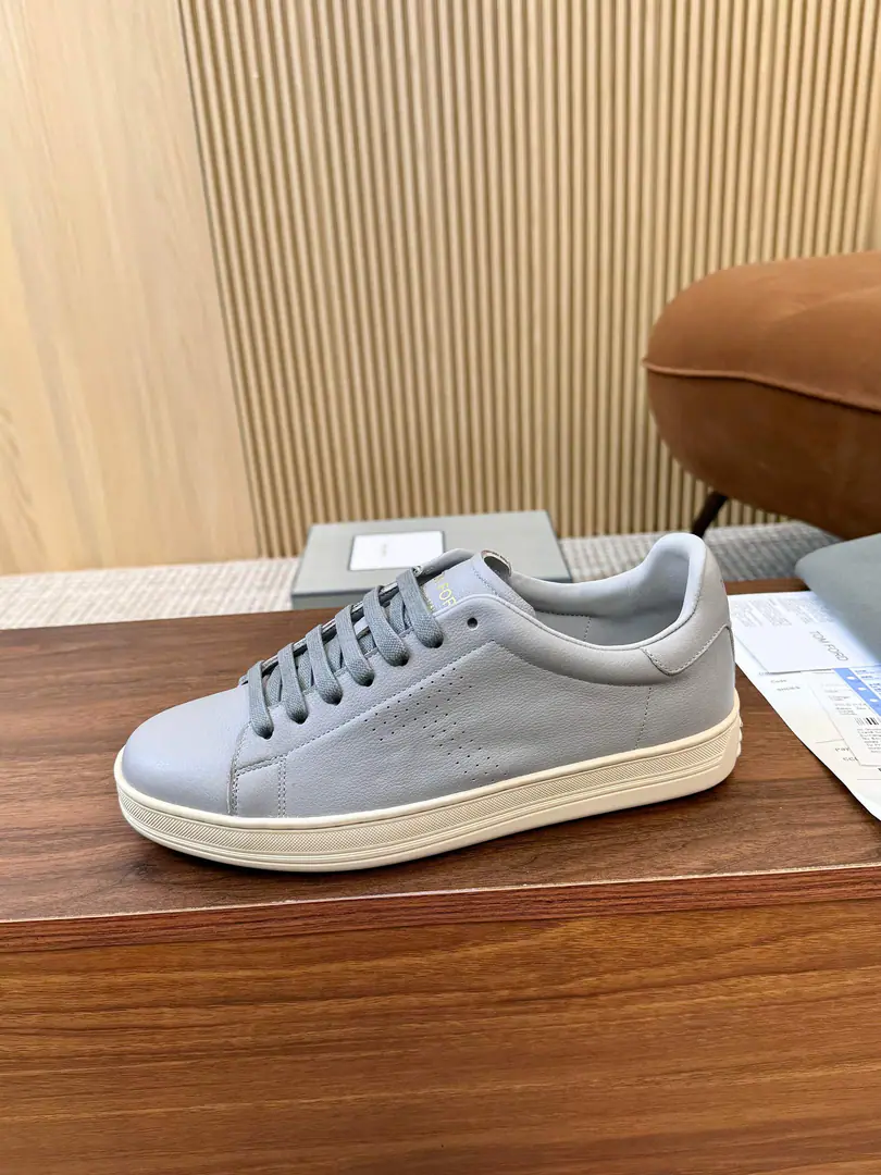 Minoru.🎤🎤TOM FORDTom Ford's got a new classic., A piece never out of date.tom fordMen's shoes., Head-story pearls., Low-bands with flat-headed round-head shoes., In the rubber-coated cow., The upper feet are cozy and simple., SideTPunctures, It's a very good one.[John.], It's a classic shoe from the men's shoe cabinet., You deserve it.[Applause.][Applause.]. [John.][John.][John.][John.]The transmission will blow., 39-44Code38/45/46Customised. [John.][John.][John.][John.][John.]